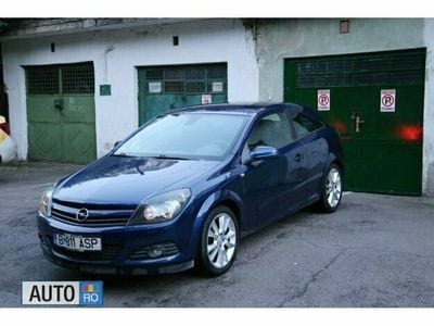 Second-hand Opel Astra 116 CP (85 kW) 2008 Albastru Coupe