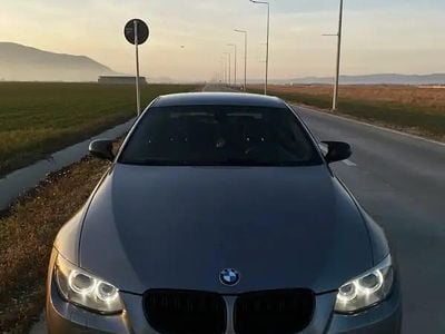 Gri Utilizat 2012 BMW 320 Coupe | 11.800 EUR