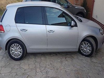 Gri Second-hand 2009 VW Golf Berlinǎ | 5.850 EUR (Scump)