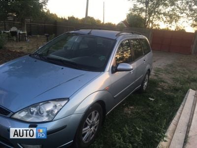 Second-hand Ford Focus 101 CP (74 kW) 2004 Gri Break