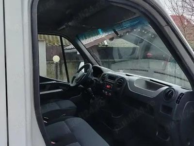 Second-hand Renault Master 125 CP (91 kW) 2013