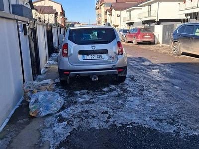 Second-hand Dacia Duster 105 CP (77 kW) 2012 Culoareargint SUV