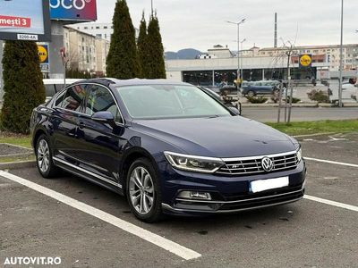 Second-hand VW Passat Executive 150 CP (110 kW) 2019 Culoarealbastru Berlinǎ
