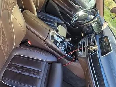 BMW 730