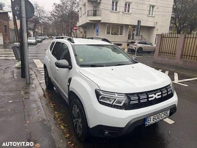 Culoarealb Utilizat 2023 Dacia Duster SUV | 15.900 EUR (Puțin scump)