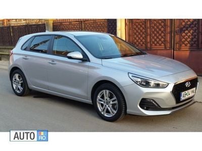 Second-hand Hyundai i30 100 CP (73 kW) 2018 Argintiu Hatchback