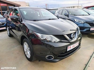 Second-hand Nissan Qashqai N-Connecta 130 CP (95 kW) 2014 Culoarenegru SUV