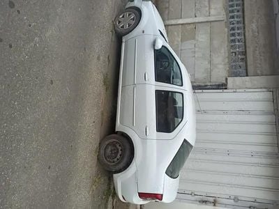 Second-hand Dacia Logan 75 CP (55 kW) 2011 Alb Berlinǎ