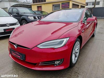 Rosu Second-hand 2018 Tesla Model S Performance Hatchback | 27.000 EUR