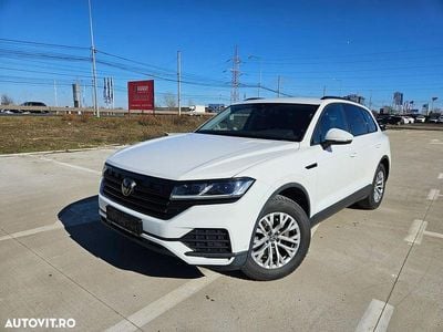 Second-hand VW Touareg Style 231 CP (169 kW) 2021 Culoarealb SUV