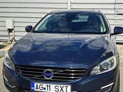 Second-hand Volvo V60 215 CP (158 kW) 2014 Culoarealbastru Break