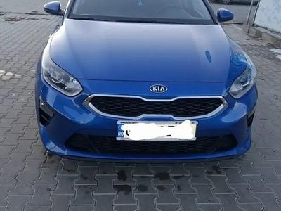 Albastru Second-hand 2019 Kia Ceed Best Hatchback | 14.000 EUR (Scump)