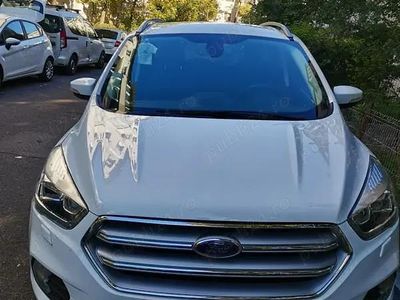 Alb Utilizat 2019 Ford Kuga SUV | 16.500 EUR (Puțin scump)