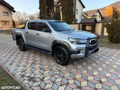 Second-hand Toyota HiLux 204 CP (150 kW) 2022 Culoaregri Pickup