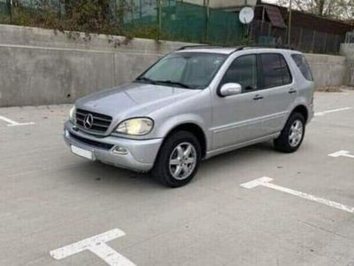 second-hand Mercedes ML400 2004 , 7 locuri = rate cu buletinul