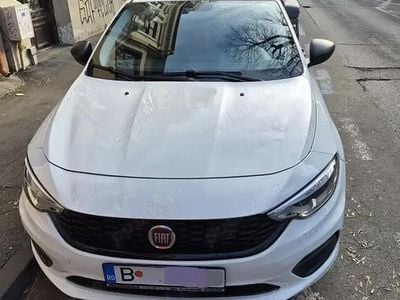 Alb Utilizat 2018 Fiat Tipo Berlinǎ | 7.700 EUR (Preț OK)