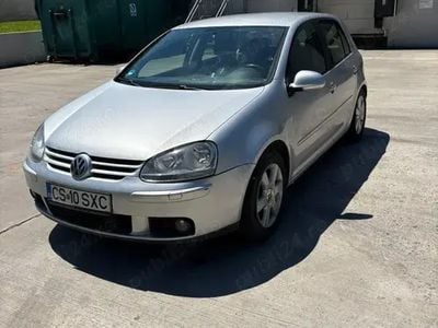 VW Golf V