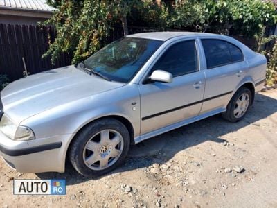 Second-hand Skoda Octavia 150 CP (110 kW) 2002 Gri Cabrio