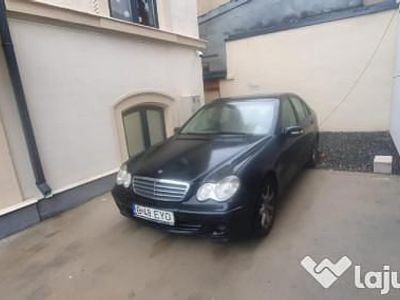 Mercedes C200