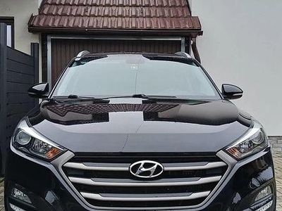 Second-hand Hyundai Tucson Style 141 CP (103 kW) 2016 Culoarenegru SUV
