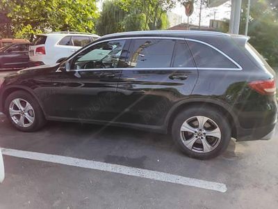Second-hand Mercedes GLC250 150 CP (110 kW) 2017 Negru SUV