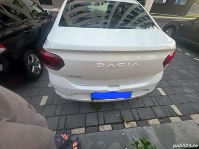 Utilizat 2023 Dacia Logan Prestige Hatchback | 12.400 EUR (Puțin scump)