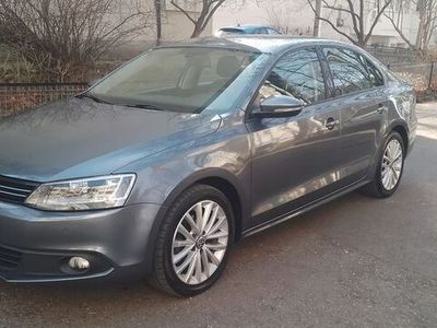 second-hand VW Jetta 1.6 TDI DPF DSG Highline