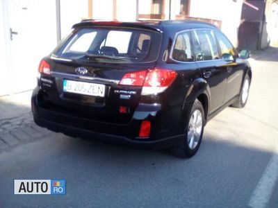 Negru Utilizat 2011 Subaru Outback SUV | 7.600 EUR