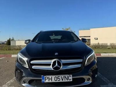 Mercedes GLA220