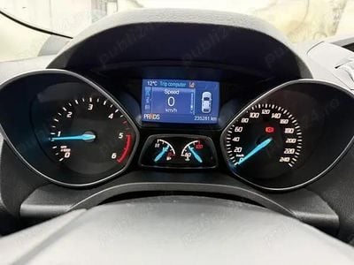 Negru Utilizat 2015 Ford Kuga SUV | 12.500 EUR (Scump)