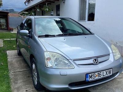 Second-hand Honda Civic LS 110 CP (80 kW) 2002 Culoareargint Hatchback