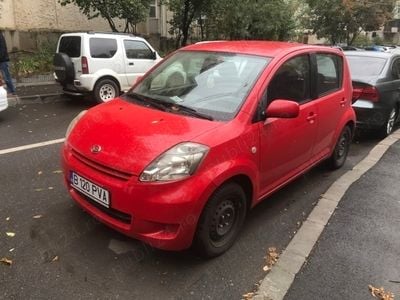 Rosu Utilizat 2007 Daihatsu Sirion Hatchback | 2.100 EUR