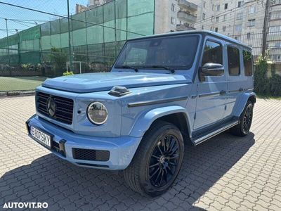 Mercedes G400