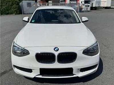 Alb Utilizat 2012 BMW 116 Hatchback | 8.300 EUR (Puțin scump)