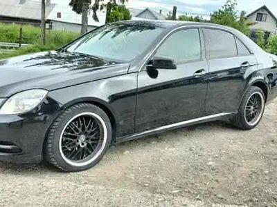 Mercedes E220