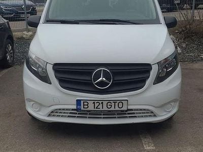 Second-hand Mercedes Vito 136 CP (100 kW) 2023 Culoarealb Van