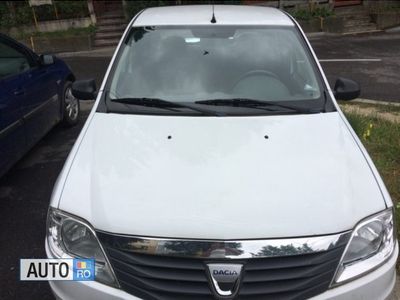 Second-hand Dacia Logan 75 CP (55 kW) 2011 Alb Berlinǎ