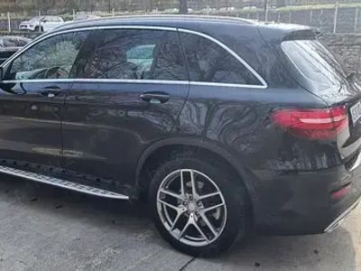 Mercedes GLC250