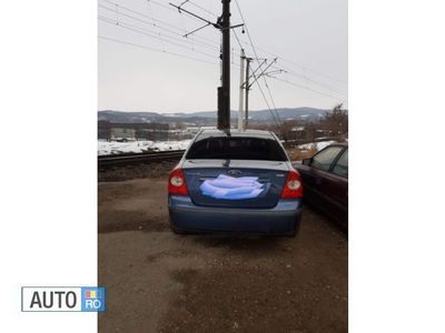 Albastru Utilizat 2006 Ford Focus Berlinǎ | 3.500 EUR
