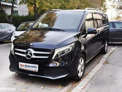 Mercedes V220