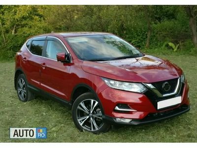 second-hand Nissan Qashqai 1.2 DIG-T 115 CP Xtronic CVT 2WD rosu visiniu