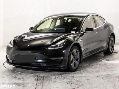 Culoarenegru Utilizat 2019 Tesla Model 3 Performance Berlinǎ | 20.900 EUR (Super Preț)