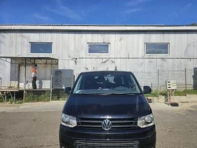 Negru Utilizat 2015 VW T5 Van | 17.000 EUR (Scump)