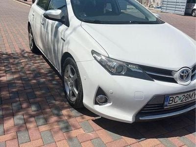 Toyota Auris Hybrid