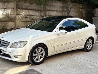 Alb Second-hand 2008 Mercedes CLC230 Hatchback | 3.600 EUR