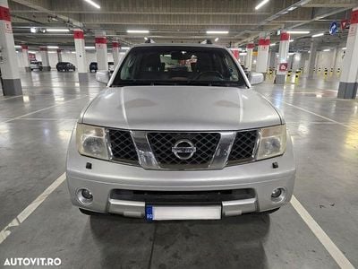 Culoaregri Utilizat 2006 Nissan Pathfinder SUV | 9.500 EUR
