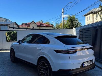 Culoarealb Utilizat 2020 Porsche Cayenne Coupe Coupe | 64.000 EUR