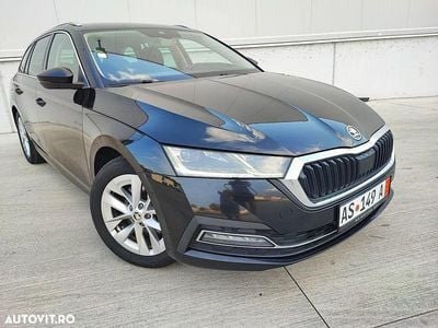 Culoarenegru Utilizat 2020 Skoda Octavia Style Break | 12.999 EUR (Preț bun)