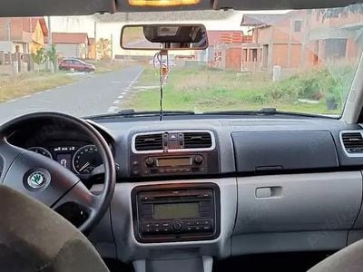 Second-hand Skoda Roomster 65 CP (47 kW) 2007 Monovolum