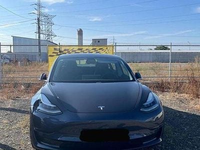 Culoaregri Utilizat 2019 Tesla Model 3 Berlinǎ | 24.200 EUR (Preț OK)